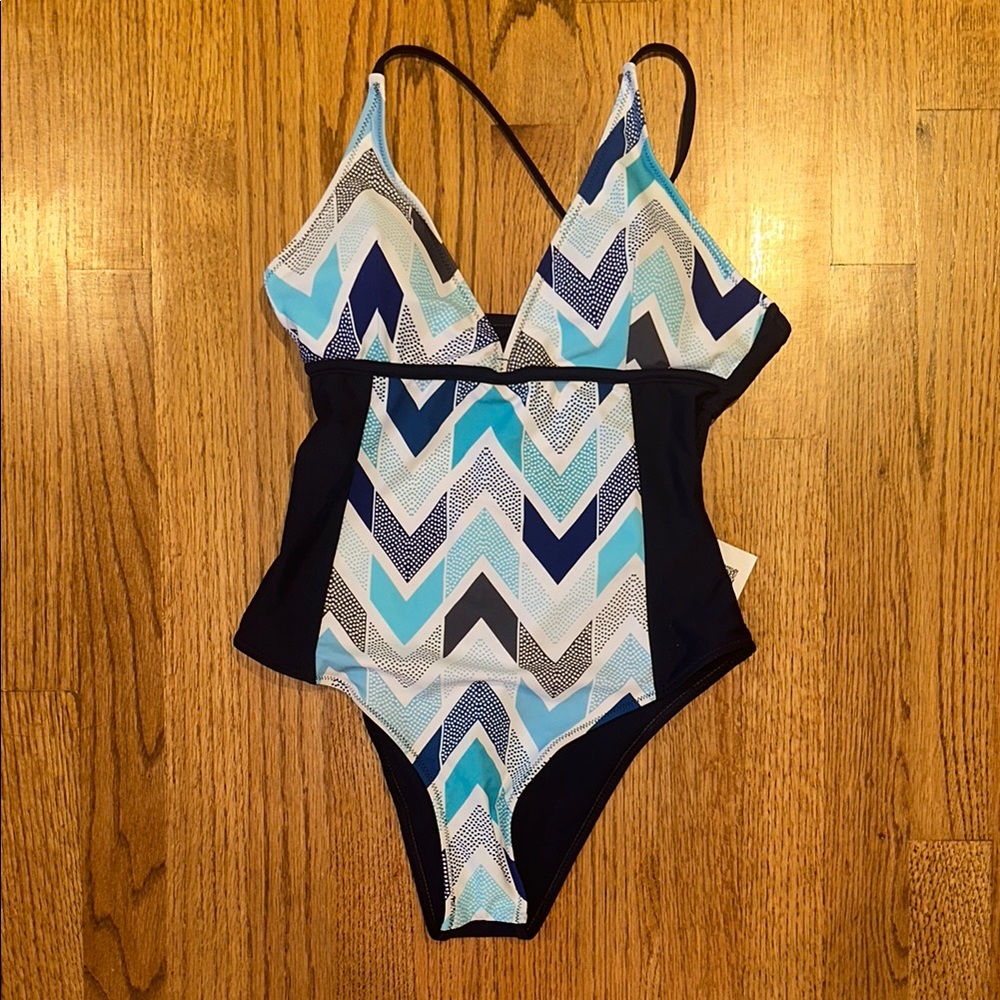 Cupshe Blue and Black Chevron One Piece Swimsuit